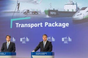 Press conference by Raffaele Fitto, Executive Vice-President of the European Commission, and Apostolos Tzitzikostas, European Commissioner, on the European high speed rail network