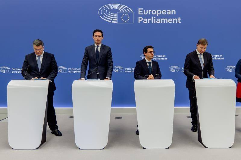 Read-out of the weekly meeting of the von der Leyen Commission by Stéphane Séjourné, Executive Vice President of the European Commission, Valdis Dombrovskis, Wopke Hoekstra, and Ap