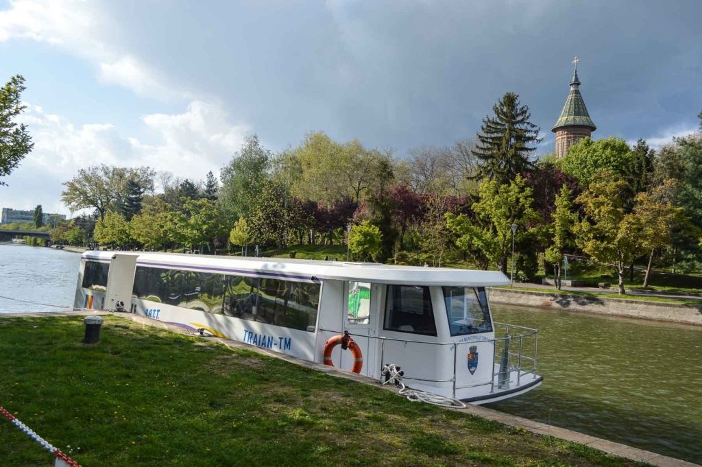 Vaporaș STPT pe Canalul Bega, la Timișoara